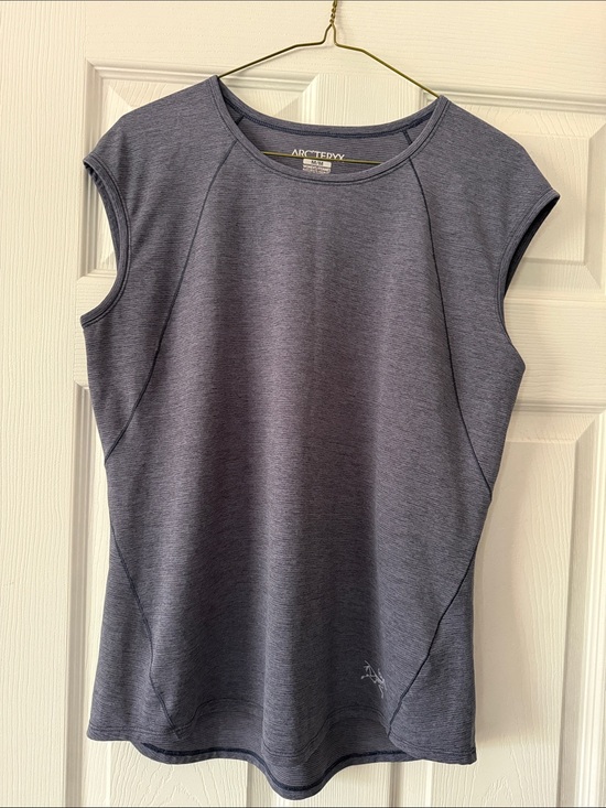 Arc'teryx Tops - Arc'teryx Women's Sleeveless Top in Heathered Slate Blue